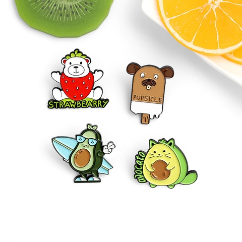Broche de Esmalte de Dibujos Animados Serie de Frutas de Animales Lindos Oso Fresa Aguacate Perro Creativa de Aleación para Mochila