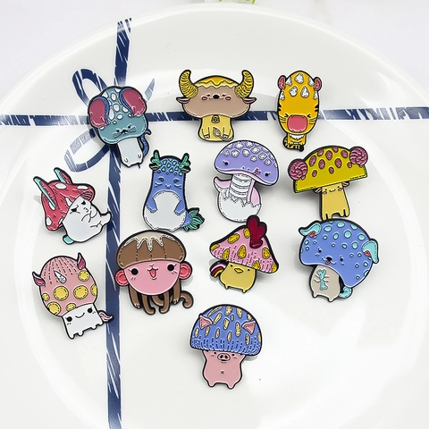 Pilz Tier Emaille Pin Legierung Cartoon Schwein Katze Hund Kuh Drache Hase Tiger Pin Für Kleidung Taschen Damen Kinder Schmuck