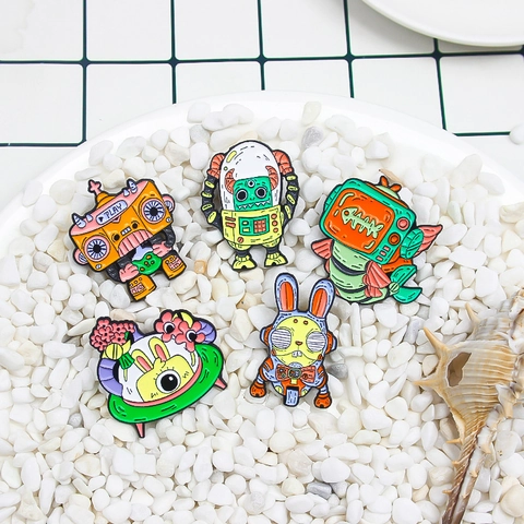 Cartoon Roboter Hase Raumschiff Emaille Anstecknadel Legierung Brosche Lustiges Monster Cyberpunk Abzeichen Für Rucksack Kleidung Unisex Geschenk