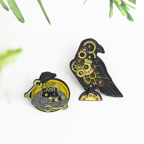 Spilla Steampunk Uccello Meccanico Ingranaggio Vintage Lega Smalto Robot Pins Creativa Moda Spilla da Bavero per Uomo Donna