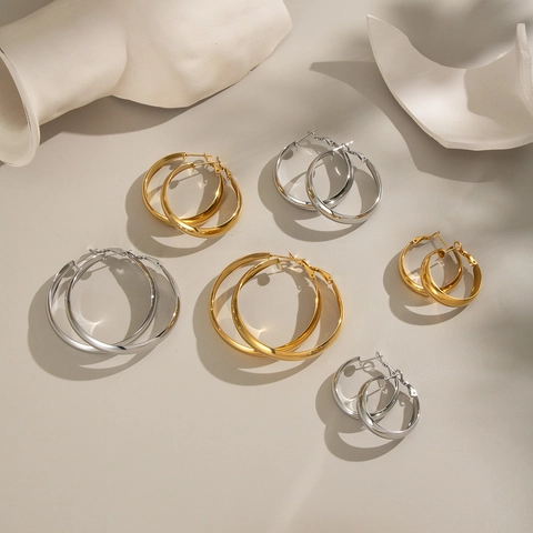 Pendientes De Aro Redondos Geométricos Con Poste De Acero Inoxidable Resistentes Al Agua Chapados En Oro Estilo De Lujo