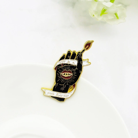 Broche de Mano de Esmalte de Aleación Creativo Con Cerilla Encendida y Cinta de Letras Estilo Pop Art Surrealista Pin de Solapa Joyería Unisex