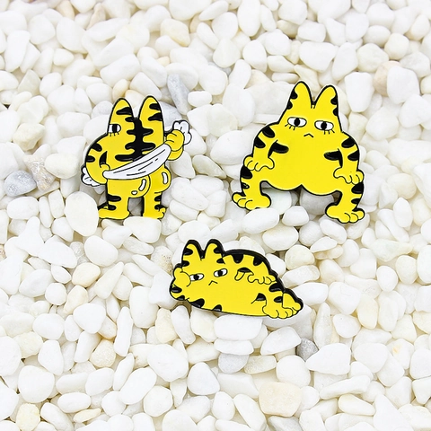 Spilla in Smalto per Gatti Divertente in Lega con Strisce di Tigre Gialla per Decorazione Zaino Abbigliamento Regalo Gioielli