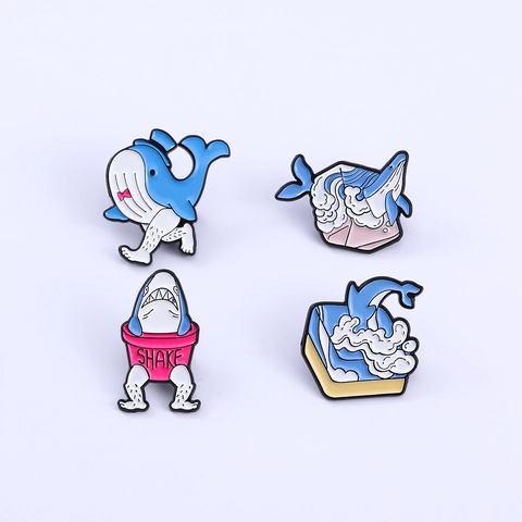 Kreative Cartoon Ozean Tier Emaille Pin Zinklegierung Humorvoll Wal Hai Revers Abzeichen Für Rucksack Kleidung Dekoration Unisex Schmuck