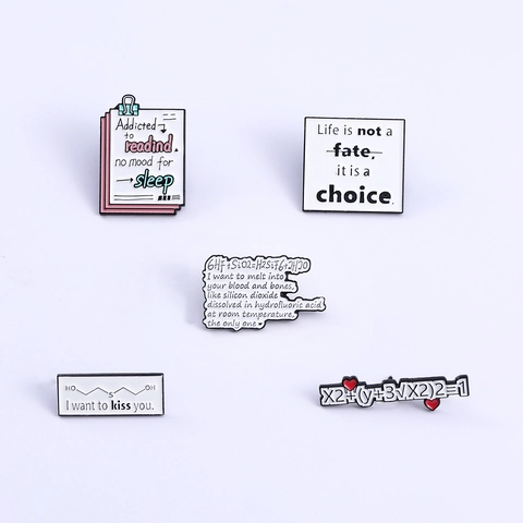 Creative Science Math Heart Formula Enamel Brooch Zinc Alloy Chemical Equation Badge Life Quote Lapel Pin For Science Lovers