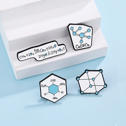 Creative Science Chemical Formula Molecular Structure Enamel Pin Alloy Brooch Badge For Students Teachers Lab Gear Gift