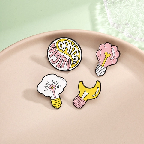Cartoon Creative Enamel Light Bulb Brooches Moon Cloud Brain Design Cute Alloy Badges For Clothing Backpack Decor Jewelry