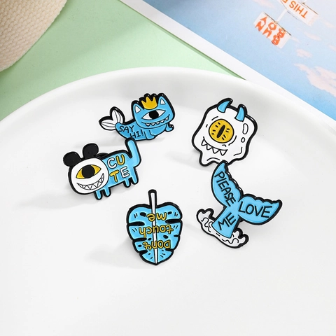 Cartoon Monster Emaille Pin Niedlich Einäugig Tier Blatt Walschwanz Legierung Revers Abzeichen Für Rucksack Kleidung Dekoration