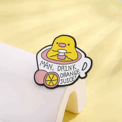 Cute Cartoon Duck Enamel Pin Brooch Zinc Alloy Badge For Backpack Clothing Decoration Kawaii Animal Drink Enamel Pin Accessory