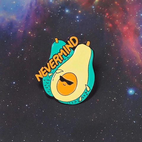 Spilla in Smalto Avocado Cartoon in Lega di Zinco Pin Frutta Occhiali da Sole Nevermind Testo per Abbigliamento Zaino
