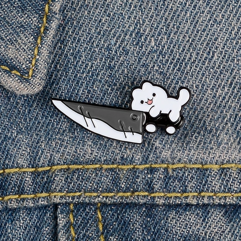 Funny Cartoon White Cat Holding Kitchen Knife Enamel Pin Zinc Alloy Animal Brooch For Backpack Clothing Decoration Gift