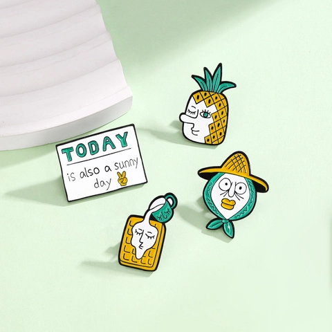 Cartoon Funny Pineapple Straw Hat Person Enamel Brooch Pin Artistic Alloy Badge For Clothing Backpack Decoration