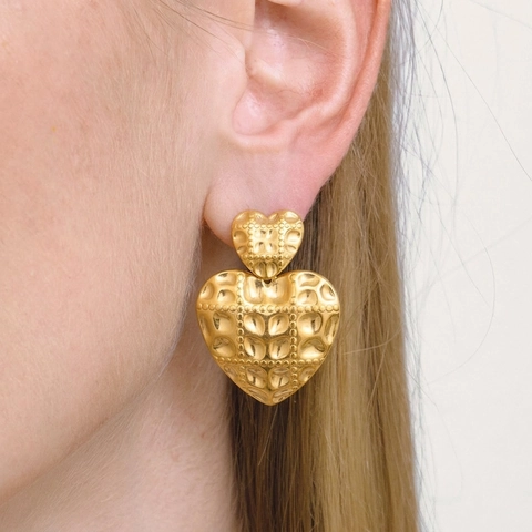 Vintage Edelstahl Herz Ohrstecker Für Frauen Gehämmert Vergoldet Wasserdicht Strukturierter Schmuck Retro Stil