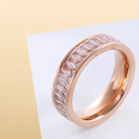 Fashion Stainless Steel Heart Rhinestone Eternity Ring For Women Men Simple Baguette Cut Couple Wedding Band Jewelry Gift