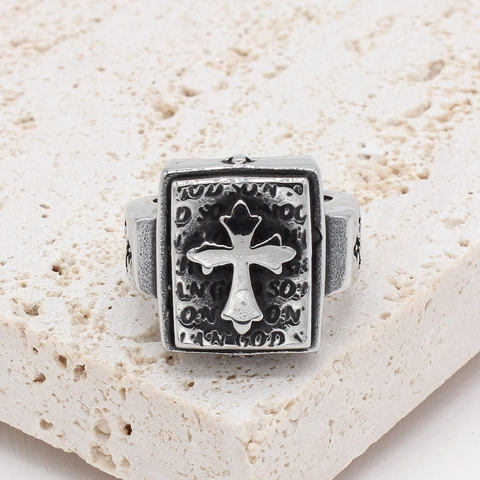 Anello Croce in Acciaio al Titanio Vintage per Uomo Gotico Religioso In God Rilievo Anello Sigillo Punk Biker Gioielli