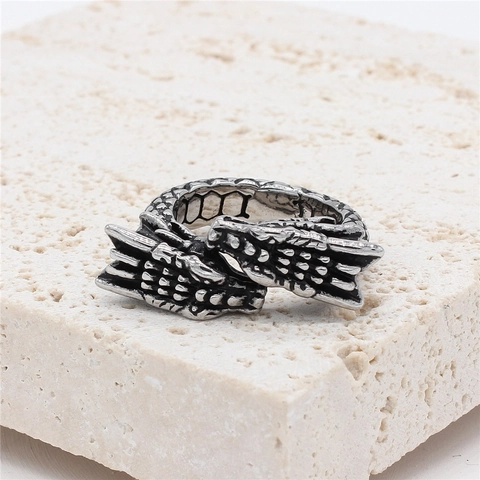 Anello da Uomo Vintage in Acciaio Inossidabile a Forma di Drago Punk Retro Scaglia di Drago Gioielli Gothic Biker Tono Argento Antico