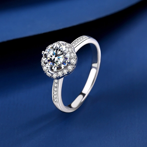 Anello Solitario in Argento Sterling S925 Con Moissanite Zirconia Classico Taglio Rotondo Halo Anello di Fidanzamento per Donna Gioielli per Feste di Matrimonio