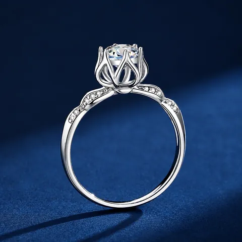Eleganter S925 Sterlingsilber Lotus Ring Damen Moissanit Zirkonia Sechs-Klauen-Fassung Verstellbares Wellenband Verlobung Hochzeit Schmuck