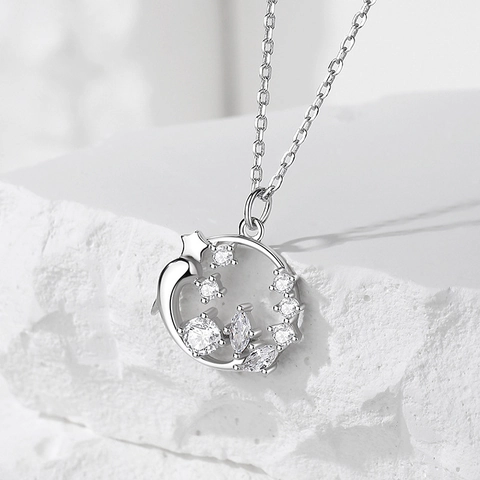 Collana con Ciondolo a Forma di Corona di Delfini in Argento Sterling 925 Design Originale per Donna con Zirconia Regalo di San Valentino