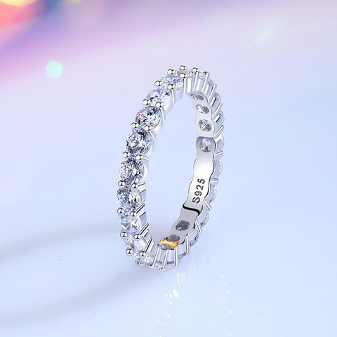 S925 Argento Sterling Anello Eternità Sovrapponibile per Donna Minimalista Zirconia Moissanite Anello a Fila Semplice Gioielli Moda