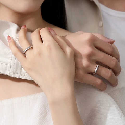 925 Sterling Silver Couple Rings Minimalist Geometric Mobius Adjustable Cubic Zirconia Matching Ring Lovers Jewelry Gift