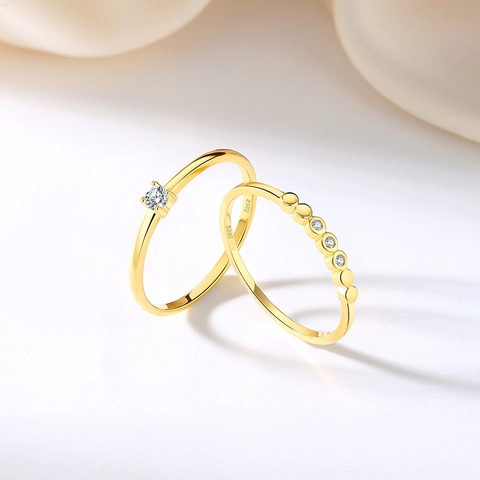 Anello in Argento Sterling 925 Minimalista Con Zirconia per Donna Placcato Oro 18K Fascia Solitaria Elegante Regalo