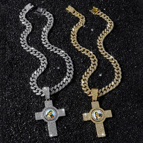 Collana Hip Hop Uomo Iced Out Pendente Croce Vergine Maria Lega di Zinco Strass Medaglia Vergine Madre Catena Cubana Gioielli