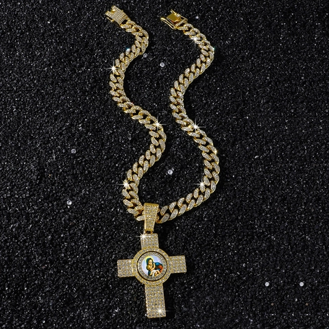 Collana Hip Hop Uomo Iced Out Pendente Croce Vergine Maria Lega di Zinco Strass Medaglia Vergine Madre Catena Cubana Gioielli