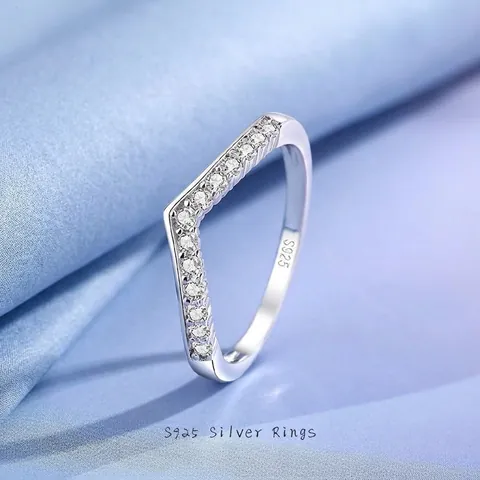 925 Sterlingsilber V-Form Chevron-Reihen-Ring Für Damen Weißgold Plattiert Zirkonia Moissanit Stapelbar Feiner Schmuck