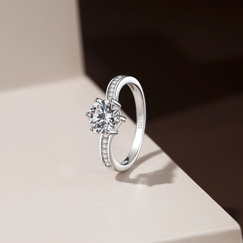 925 Sterling Silver Moissanite V Shaped Ring For Women Minimalist Six Prong Pave Zirconia Engagement Wedding Ring Fashion Jewelry