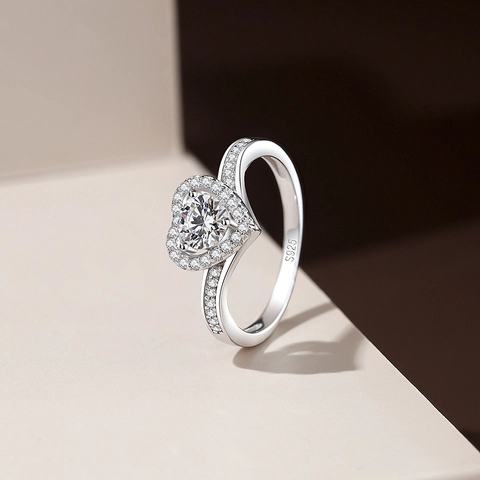 925 Sterling Silver Moissanite Zirconia Ring For Women Heart Crown Pave Setting Engagement Wedding Bridal Jewelry Ring Gift