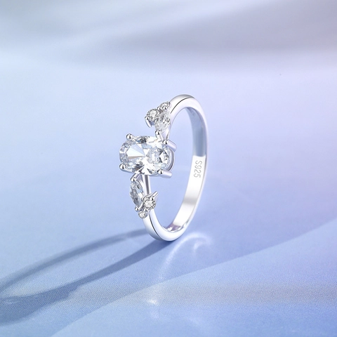 Anello in Argento Sterling 925 con Zirconia Ovale per Donna Placcato in Oro Bianco Forma a Uovo di Piccione Grande Gioielli da Dito per Matrimonio