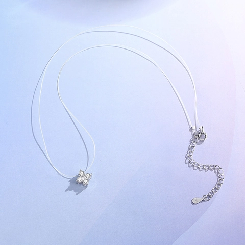 Collier Invisible Trèfle à Quatre Feuilles en Argent Sterling S925 et Zircone pour Femme Bijou Élégant Cadeau Petite Amie
