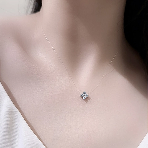 Collier Invisible Trèfle à Quatre Feuilles en Argent Sterling S925 et Zircone pour Femme Bijou Élégant Cadeau Petite Amie