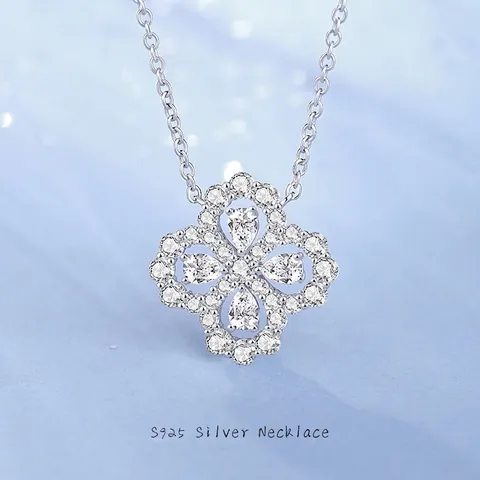 Collana con Pendente a Quadrifoglio in Argento Sterling S925 con Zirconia Cubica Micro Intarsiata Choker a Fiore di Lusso per Donna Gioielli Eleganti