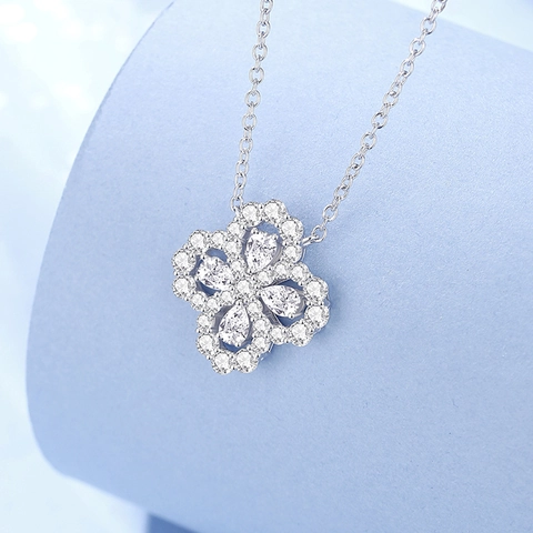 Collana con Pendente a Quadrifoglio in Argento Sterling S925 con Zirconia Cubica Micro Intarsiata Choker a Fiore di Lusso per Donna Gioielli Eleganti