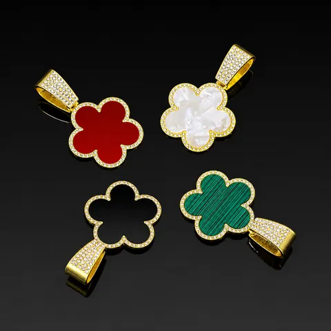 Hip-Hop-Halskette Aus Zinklegierung Mit Panzerkette Und Vereistem Fünfblättrigem Blumenanhänger Strass Künstlicher Perlenschmuck Für Unisex
