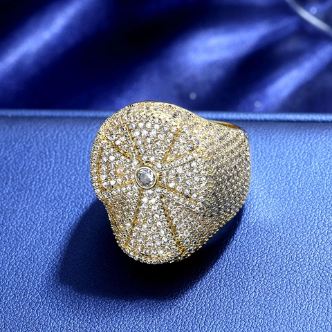 Lusso Hip Hop Iced Out Croce Anello Rame Ottone AAA Zirconia Placcato Oro Vero Retro Uomo Gioielli Punk Streetwear Anello Largo