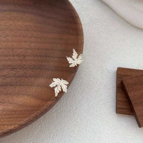 S999 Sterling Zilveren Esdoornblad Oorknopjes Minimalistische Bosstijl Fijne Bladpatroon Oorbellen Voor Dames Sieraden Cadeau