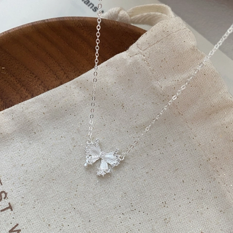 Collana Con Pendente a Farfalla in Argento Sterling 925 per Donna Elegante Zirconia Intarsiata Catena Regolabile Gioielli