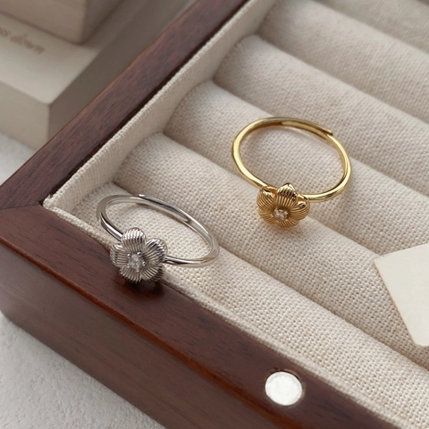 Anillo de Flor de Plata Fina S999 Cepillado para Mujer Anello Abierto Ajustable Retro Lujo Incrustación de Circonia Joyería Anillo de Dedo
