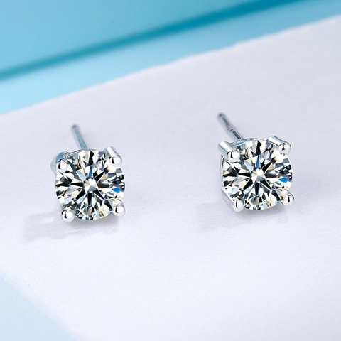 Boucles d'Oreilles Clous Tige en Argent Sterling 925 Minimalistes Zircone Cubique Ronde Serti Quatre Griffes Bijoux Femme Accessoires