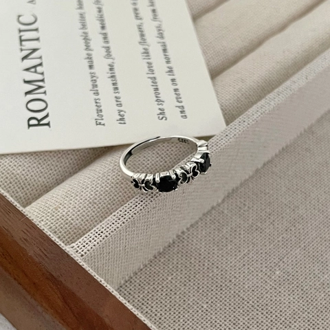 Anello in Argento Sterling 925 Vintage Gotico Giglio Strass Nero Intarsiato Anello Aperto Regolabile Gioielli per Donna