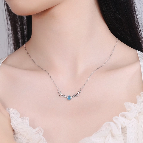 925 Sterling Silver Deer Antler Pendant Necklace For Women Elegant Minimalist Rhinestone Inlaid Elk Horn Clavicle Chain Jewelry Christmas Gift