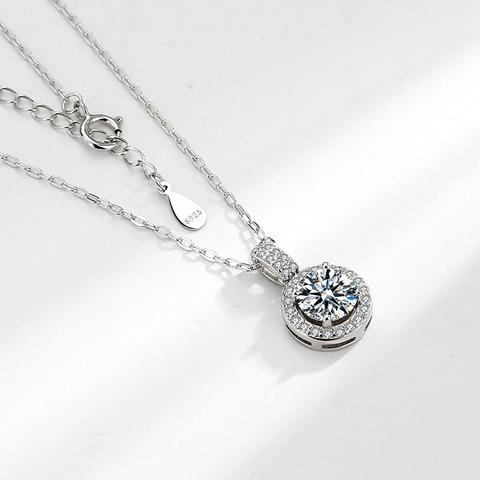 S925 Sterling Silver Moissanite Zirconia Pendant Necklace For Women Round Halo Clavicle Chain Jewelry Elegant Neckpiece Gift