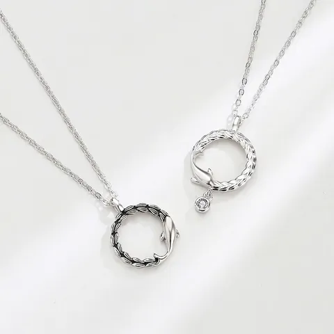 Elegant S925 Sterling Silver Dolphin Couple Necklace Round Circle Pendant Jewelry For Men Women Valentine Anniversary Gift Ocean Design