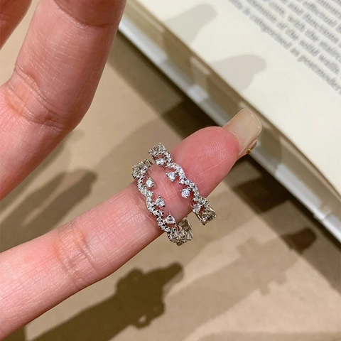 Anello a Onda in Pizzo in Argento Sterling 925 per Donna Lussuoso Anello a Fascia con Intarsio di Strass Gioielli da Mano Squisiti