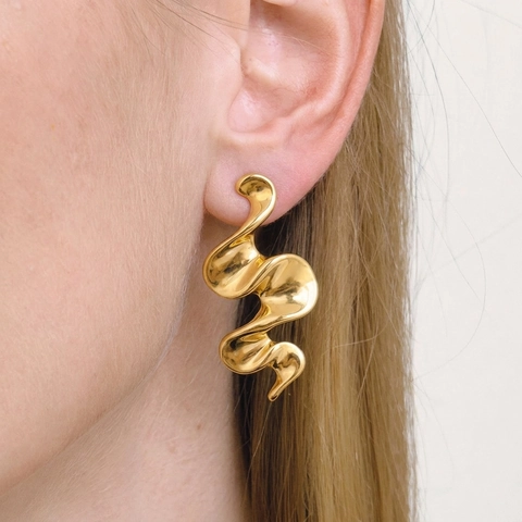 Orecchini Minimalisti A Forma Di Onda Acciaio Inossidabile 304 Placcato Oro 18K Impermeabili Ipoallergenici Gioielli Geometrici Astratti Per Donne