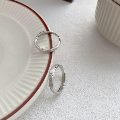 Bagues de Couple Brossées en Argent Fin S999 Minimaliste Réglable Ouvert avec Strass Bijoux de Mode Cadeau pour Amoureux