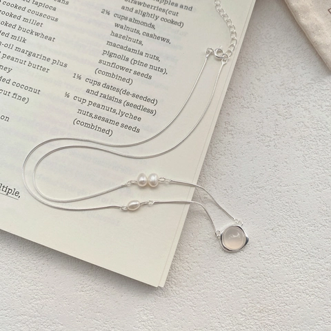 S925 Sterling Silver Necklace White Chalcedony Round Pendant Freshwater Pearl Snake Bone Chain Elegant Jewelry For Women
